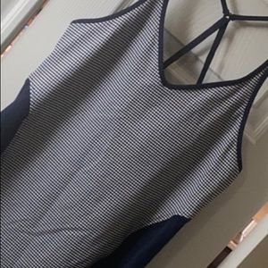 Sz 8 Athletic Top